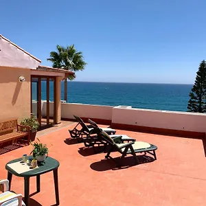 https://exclusivo-tico-en-primera-linea-de-playa-ideal-para.1costadelsol.com